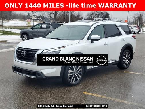 2025 Nissan Pathfinder Platinum