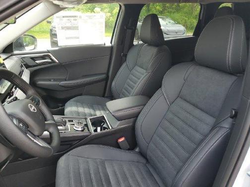 Alpine Frost 2026 Nissan Rogue SL