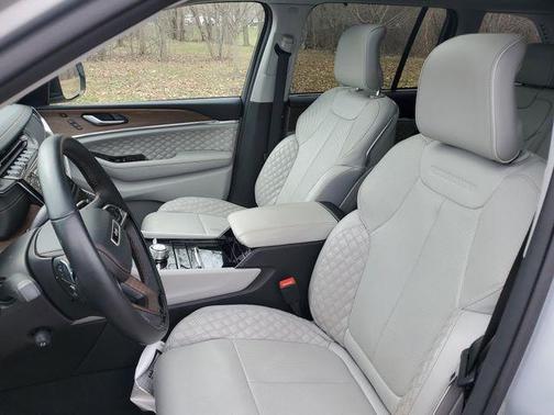 Silver Zynith 2022 Jeep Grand Cherokee 4xe Summit