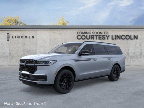 Gray Mist Metallic Tri-Coat 2026 Lincoln Navigator Reserve