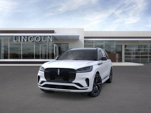 Pristine White Metallic Tri-Coat 2026 Lincoln Aviator Black Label AWD