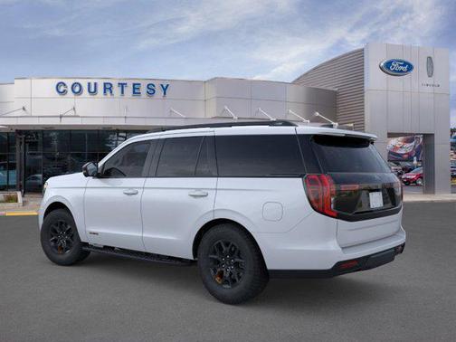 Space Silver Metallic 2026 Ford Expedition Tremor