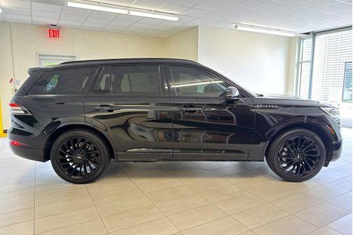 2022 Lincoln Aviator Reserve AWD