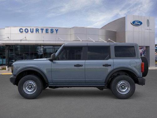 2025 Ford Bronco Base 4 Door 4x4