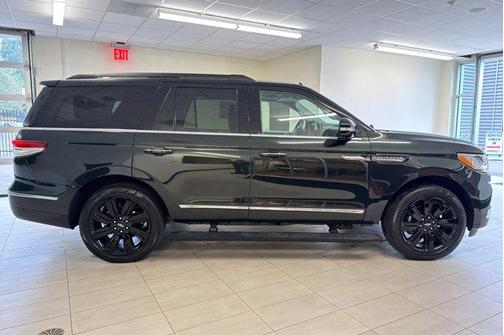 2023 Lincoln Navigator Black Label