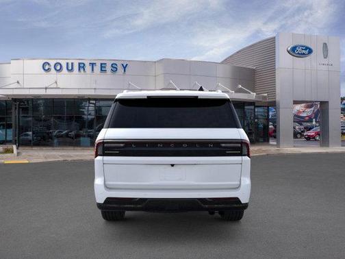 2025 Lincoln Navigator Reserve