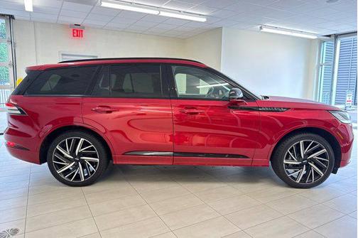 2025 Lincoln Aviator Black Label AWD