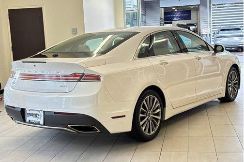 2017 Lincoln MKZ Base