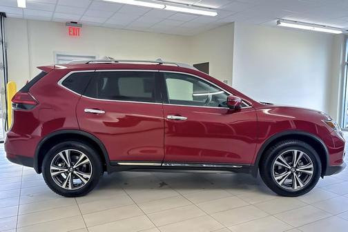 Palatial Ruby 2017 Nissan Rogue SL