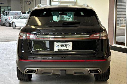 2022 Lincoln Nautilus Black Label
