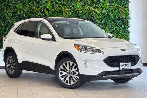 2022 Ford Escape Titanium