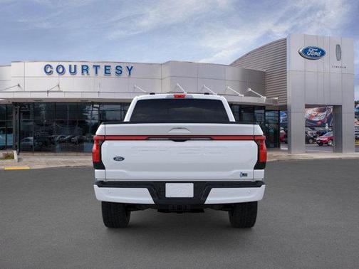 2025 Ford F-150 Lightning LARIAT