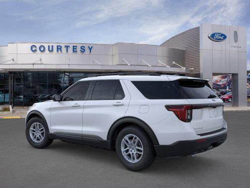 Space White Metallic 2026 Ford Explorer Active
