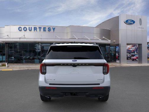 Space White Metallic 2026 Ford Explorer Active
