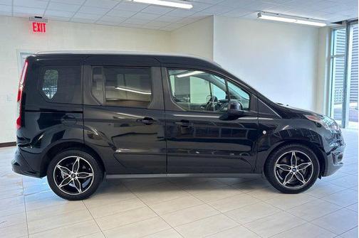 2018 Ford Transit Connect Titanium w/Rear Liftgate