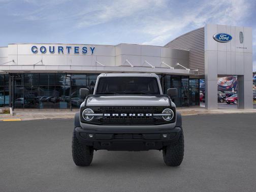 Avalanche Gray 2026 Ford Bronco Outer Banks