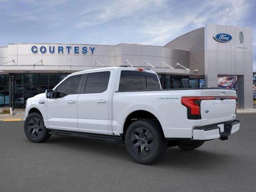 2025 Ford F-150 Lightning LARIAT