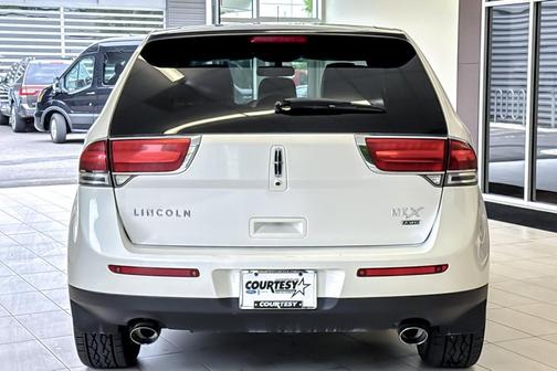 White Platinum Clearcoat Metallic 2013 Lincoln MKX Base