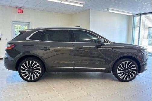 2023 Lincoln Nautilus Black Label