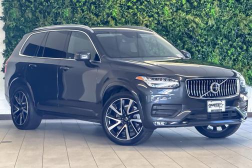 Savile Grey Metallic 2022 Volvo XC90 T6 Momentum