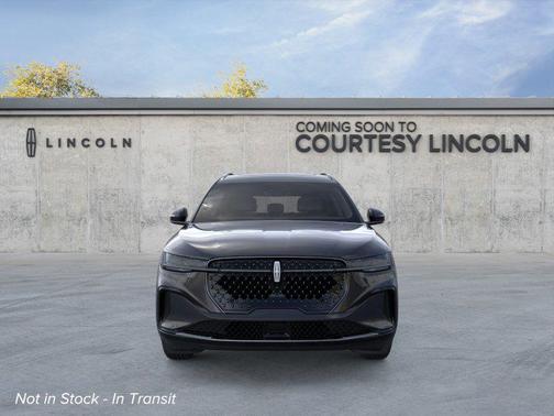 Infinite Black Metallic Clearcoat 2026 Lincoln Nautilus Reserve