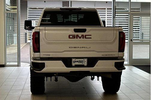 2024 GMC Sierra 2500 Denali