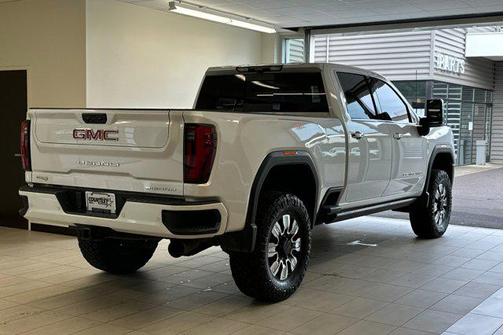 2024 GMC Sierra 2500 Denali