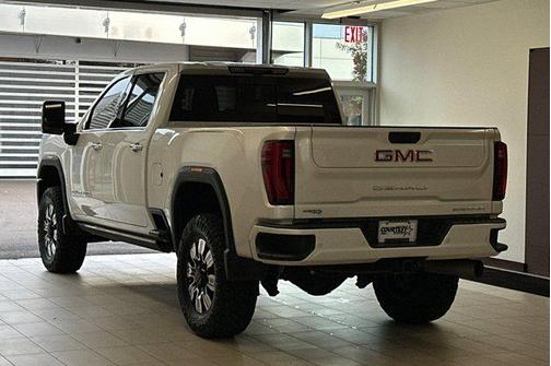 2024 GMC Sierra 2500 Denali