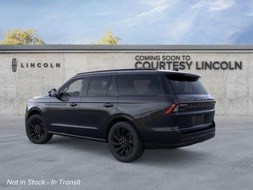 Infinite Black Metallic Clearcoat 2026 Lincoln Navigator Reserve