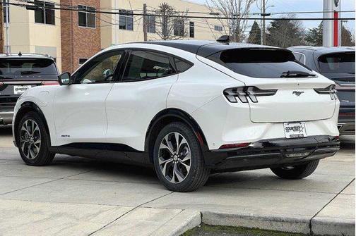 2022 Ford Mustang Mach-E Premium