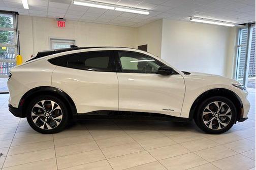 2022 Ford Mustang Mach-E Premium