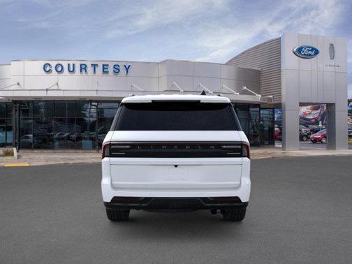 2025 Lincoln Navigator Reserve