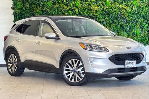2020 Ford Escape Titanium