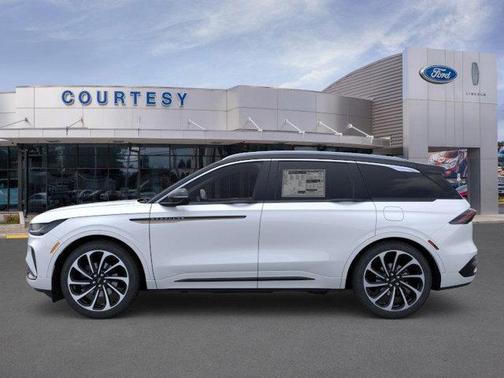 2026 Lincoln Nautilus Black Label