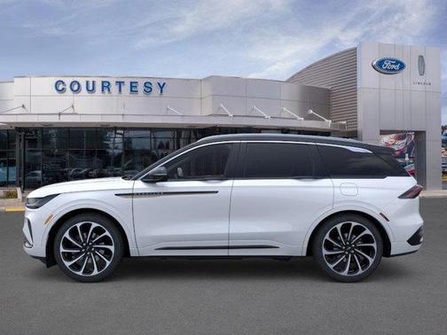 2026 Lincoln Nautilus Black Label