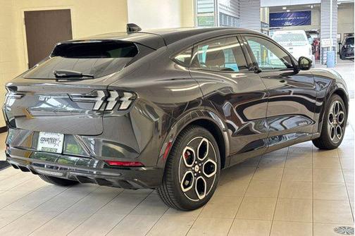 2021 Ford Mustang Mach-E GT