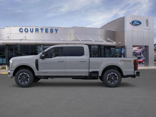 2025 Ford F-350 Platinum