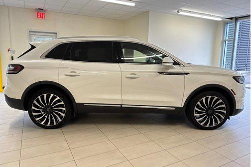 2023 Lincoln Nautilus Black Label