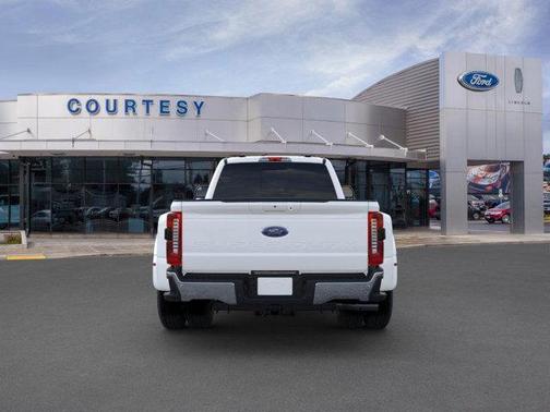 2025 Ford F-350 Lariat