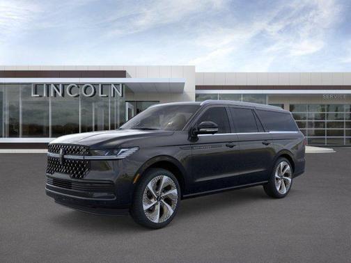 Infinite Black Metallic Clearcoat 2026 Lincoln Navigator Black Label