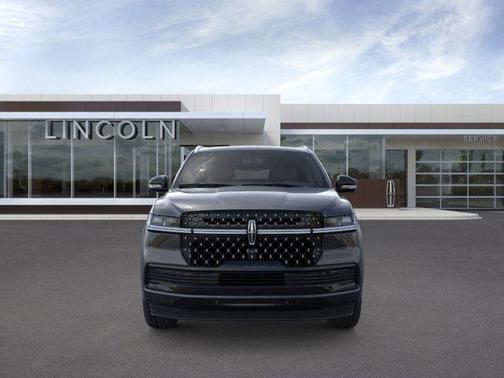 Infinite Black Metallic Clearcoat 2026 Lincoln Navigator Black Label