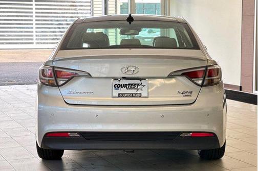 2017 Hyundai SONATA Hybrid Limited