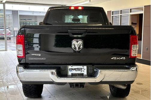 2022 RAM 2500 Big Horn Crew Cab 4x4 6'4' Box