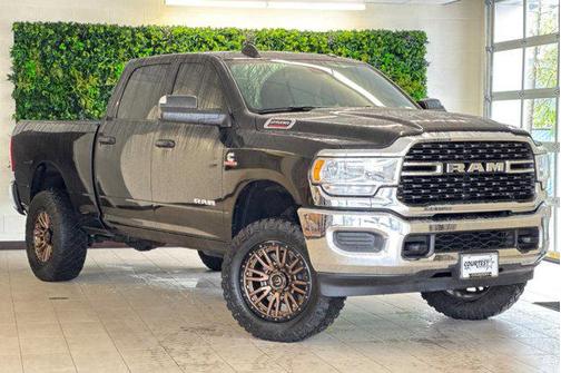 2022 RAM 2500 Big Horn Crew Cab 4x4 6'4' Box