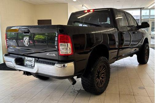2022 RAM 2500 Big Horn Crew Cab 4x4 6'4' Box