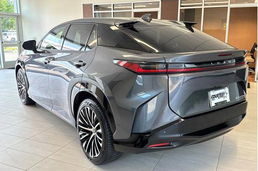2024 Lexus RZ 450e Premium