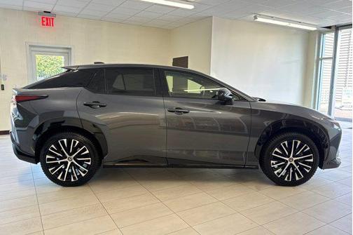2024 Lexus RZ 450e Premium