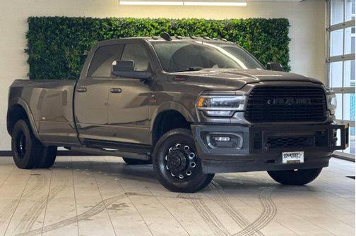 2020 RAM 3500 Laramie Crew Cab 4x4 8' Box