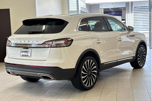 2022 Lincoln Nautilus Black Label