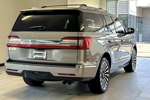 Mocha 2018 Lincoln Navigator Reserve